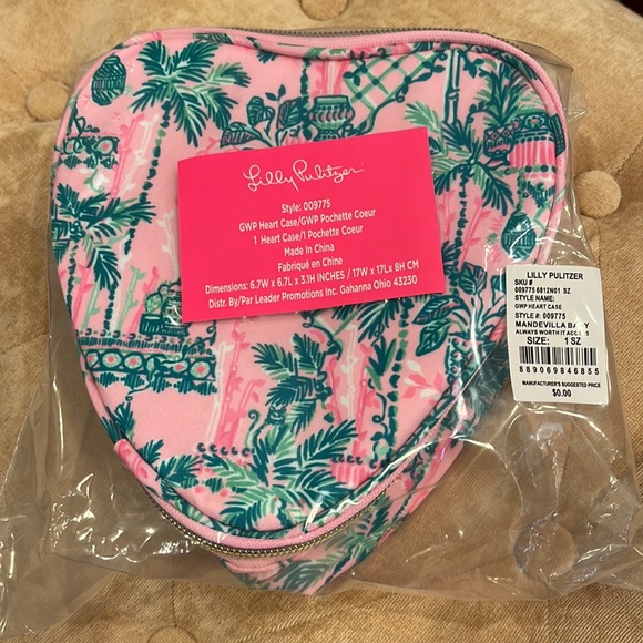 Lilly Pulitzer heart shaped case in "Mandevilla Baby Always Worth It"  NEW - Picture 7 of 9